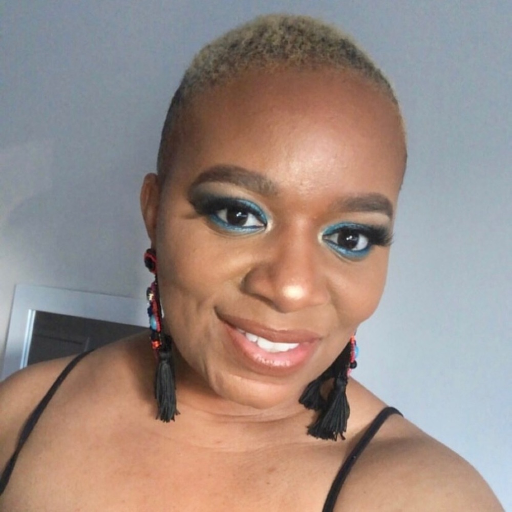 Meet your Posher, Alicia